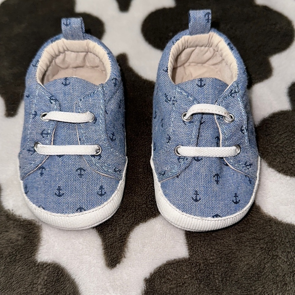 🔅‼️Baby B’gosh Size 3-6 Months boys shoes